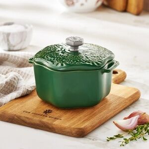 BRAND NEW | The Pioneer Woman Stoneware 2 Cup Snowflake Cocotte with Lid, Green